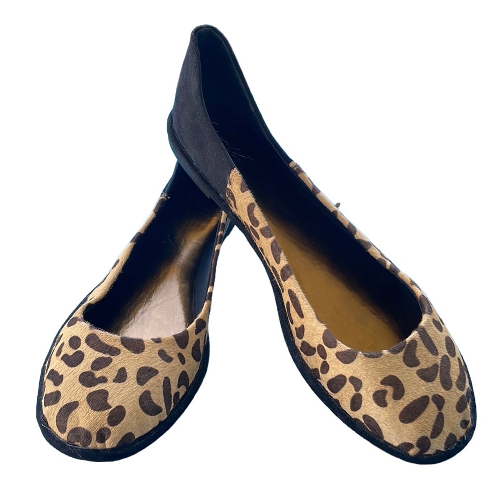 Carlos Santana Daniela Calf Hair Leopard Black Leather Ballet Flats 10M.